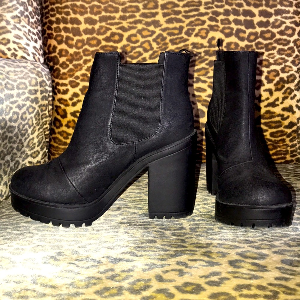 H&M Chelsea Booties